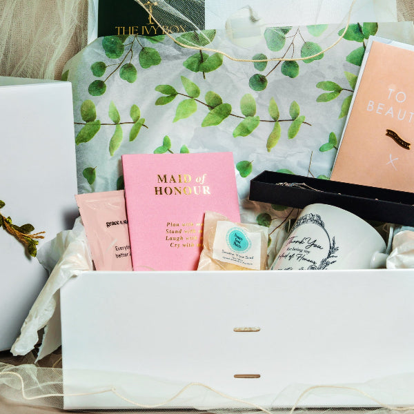 Maid Of Honour Gift Box Accessories